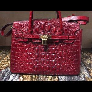 Stunning Croc Embossed Leather Purse